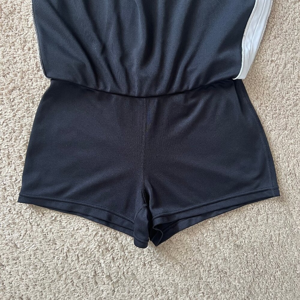 Nike Tennis Skirt with Built-in Shorts – Ladies S / Girls XL – Black & White - Picture 15 of 16